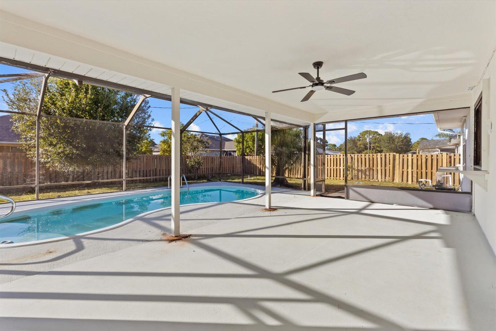 PORT ST LUCIE SECTION 4 - Residential