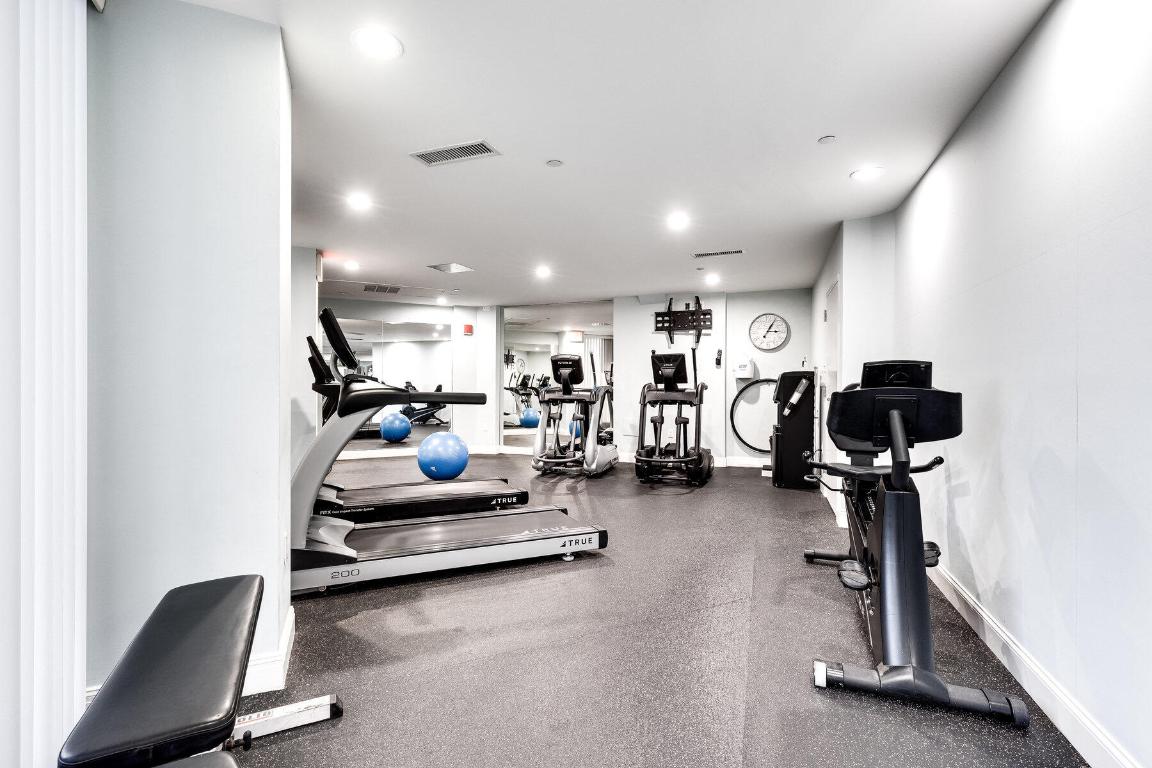 TIARA CONDO - Residential