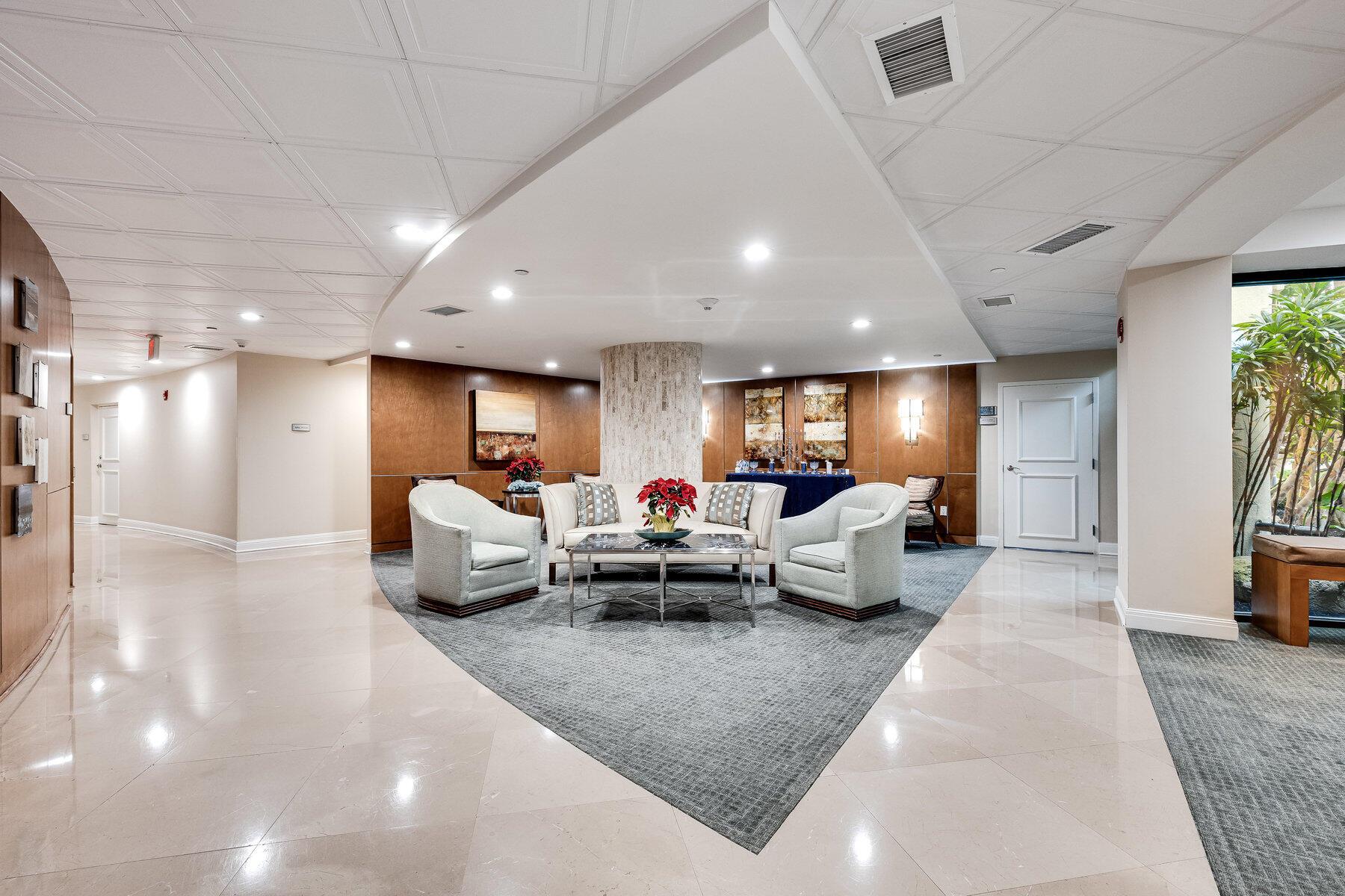 TIARA CONDO - Residential