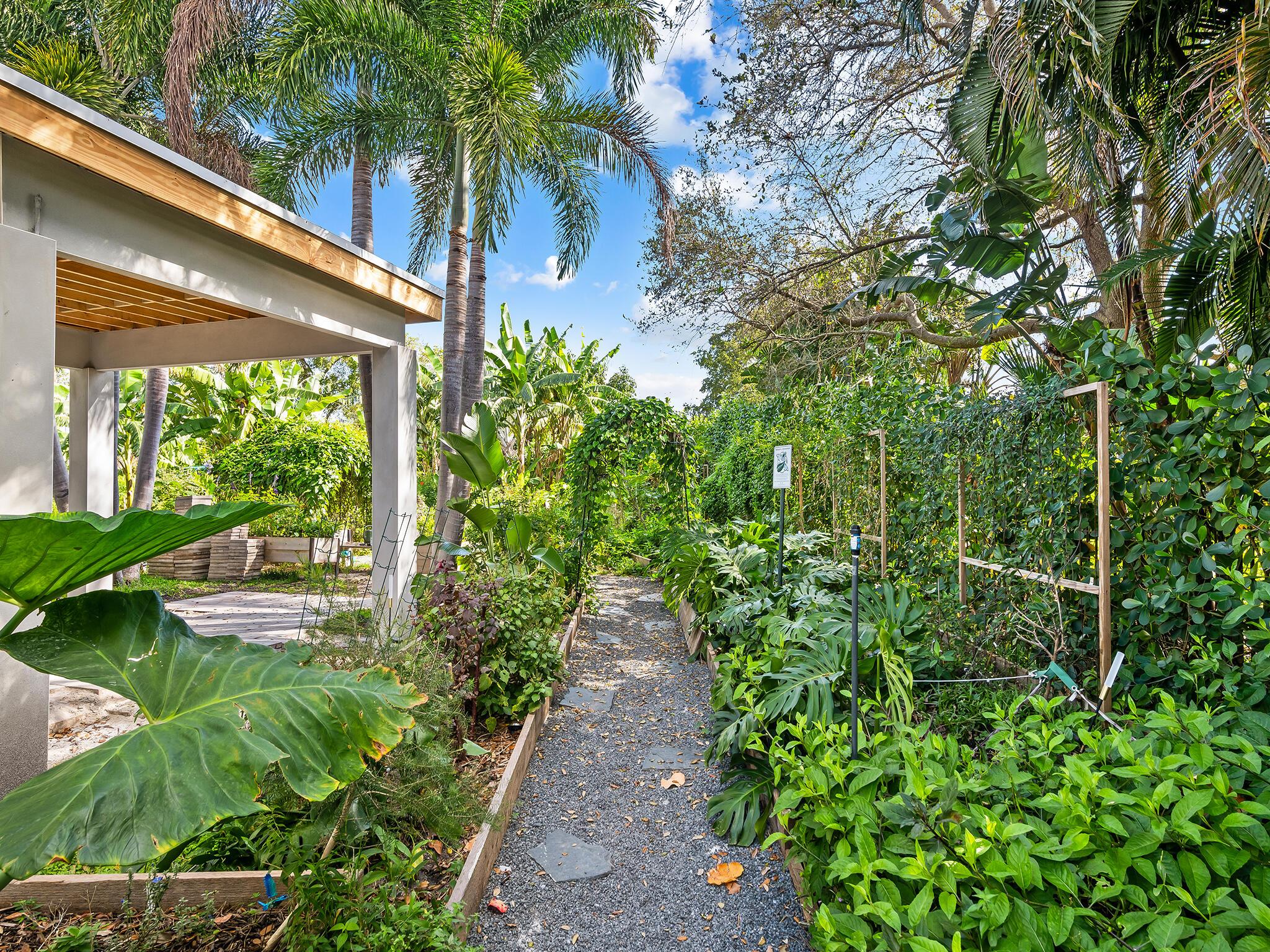 Boca Bath and Tennis - Residential