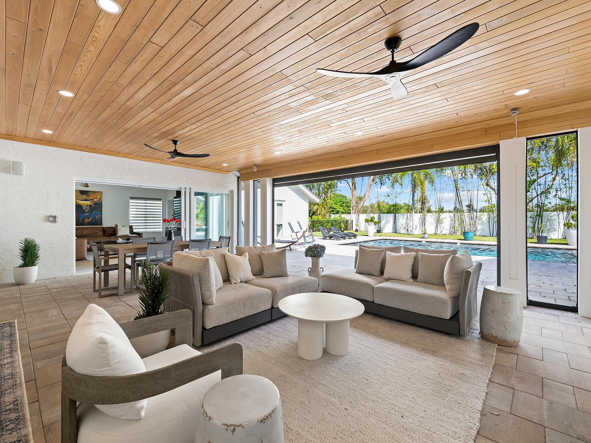 Boca Bath and Tennis - Residential