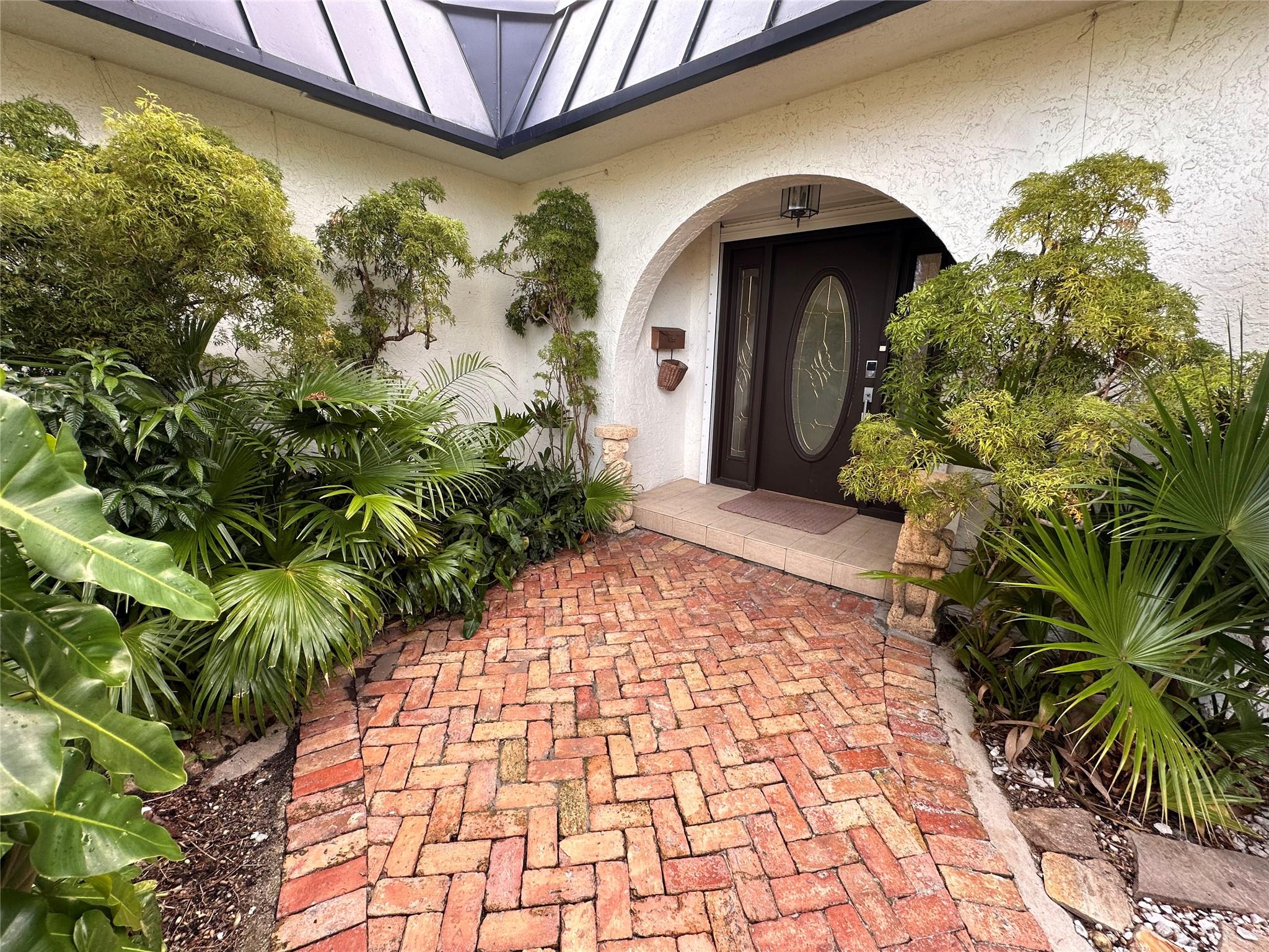 2314 Desota Dr