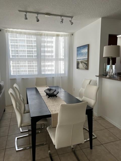 2080 OCEAN - Residential