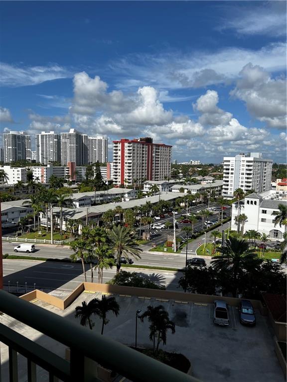 2080 OCEAN - Residential