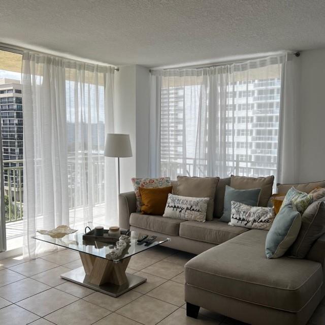2080 OCEAN - Residential