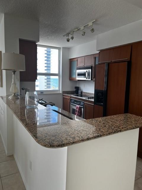 2080 OCEAN - Residential