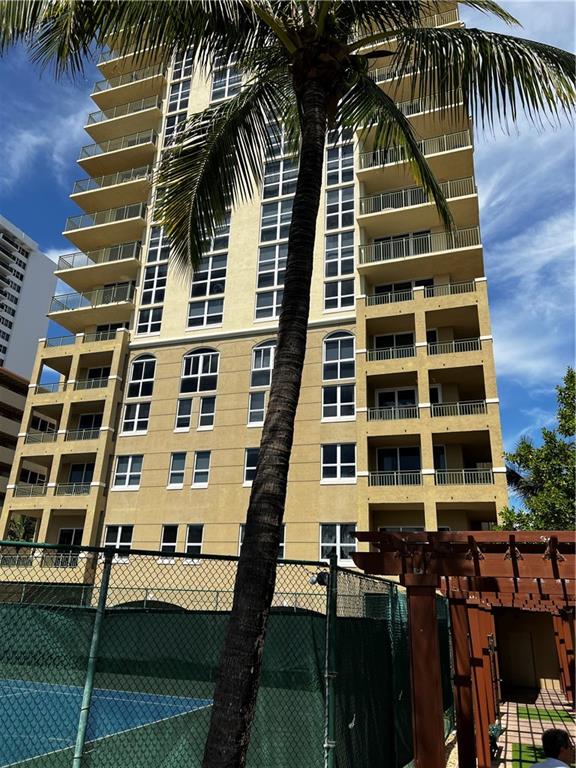 2080 OCEAN - Residential