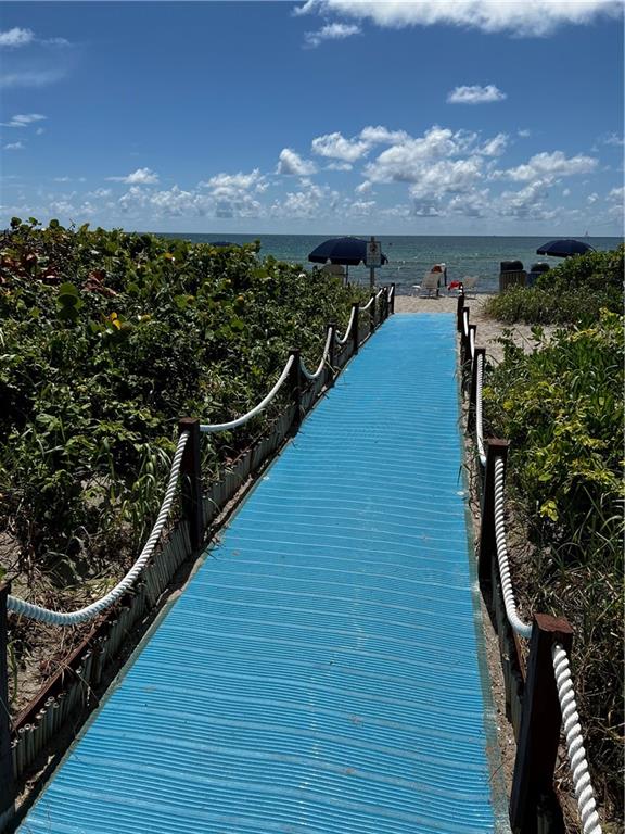 2080 OCEAN - Residential