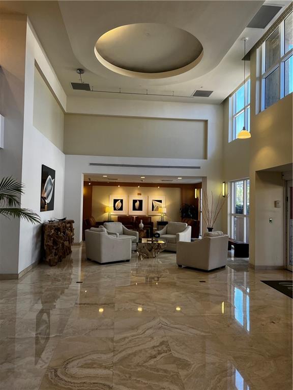 2080 OCEAN - Residential