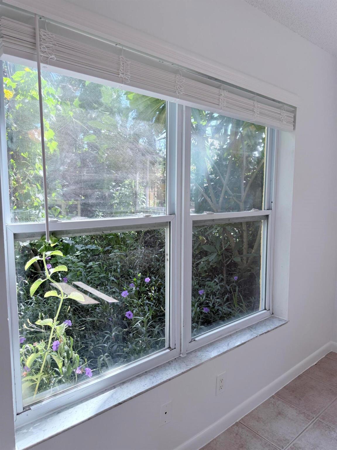 GOLDEN GATE - Residential Lease