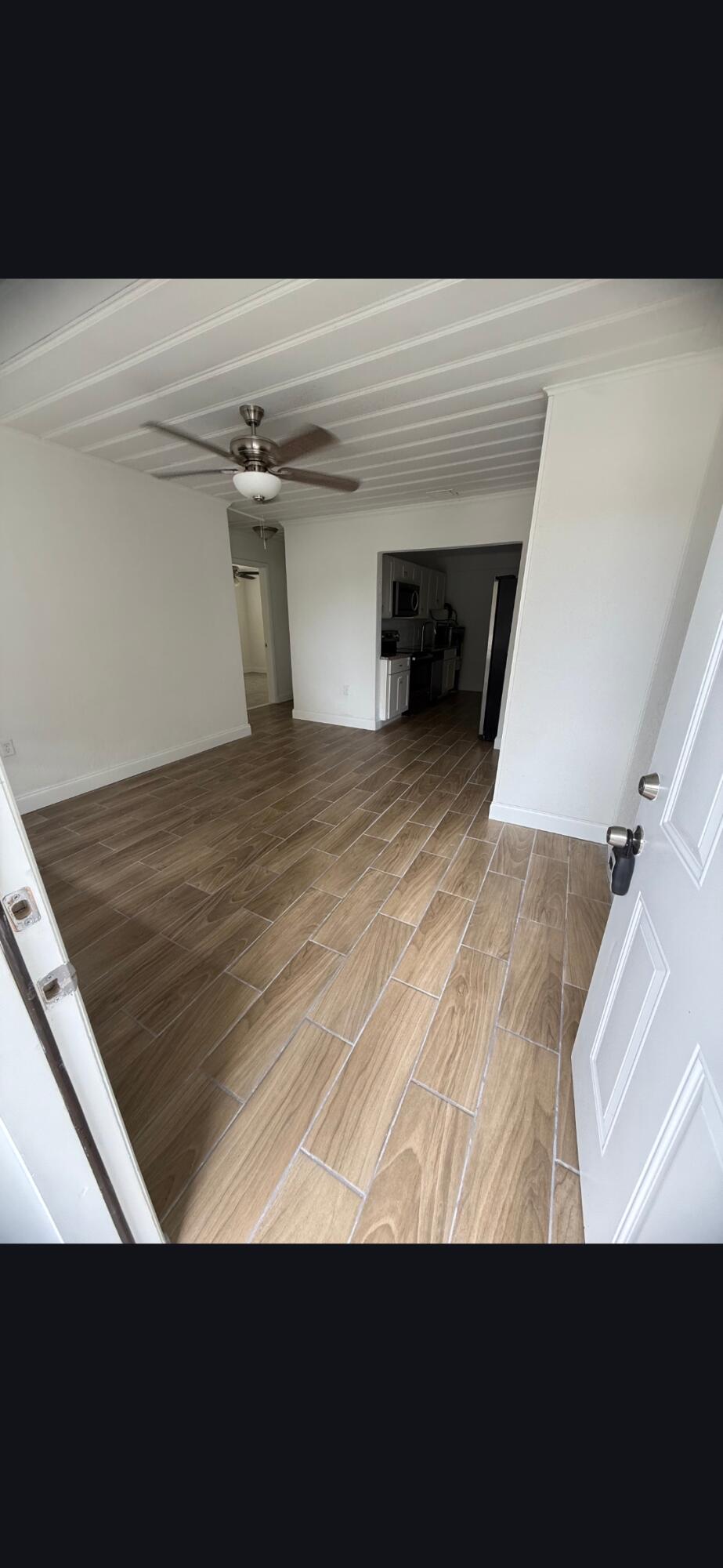 GLIDDEN'S TERRACE - Residential Lease
