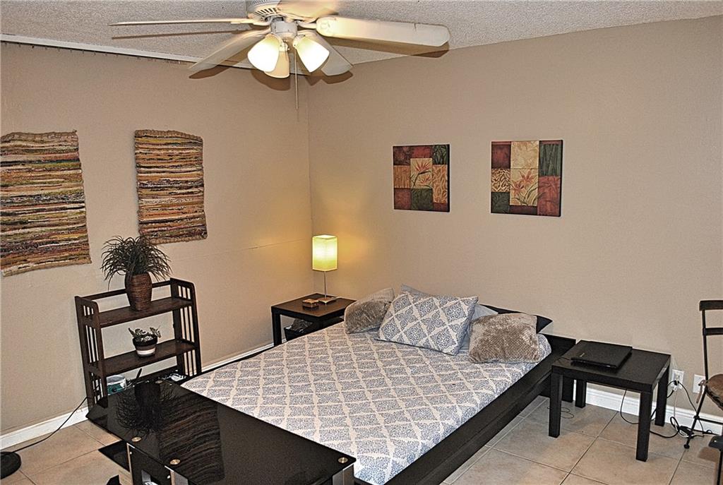 Racquet Club - Residential