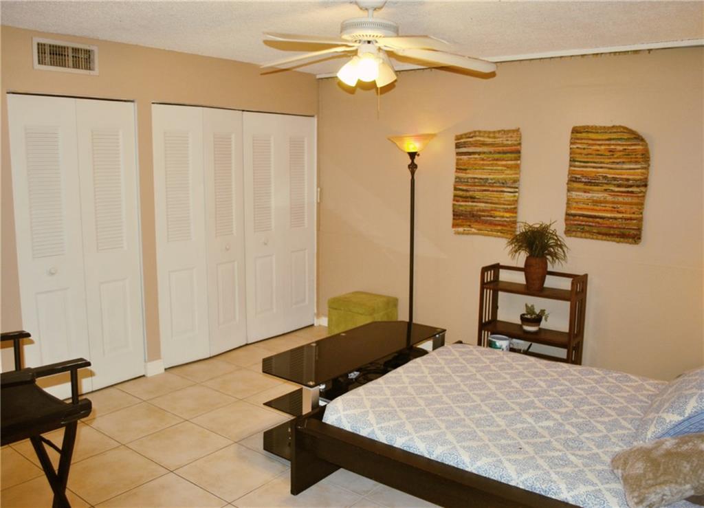 Racquet Club - Residential