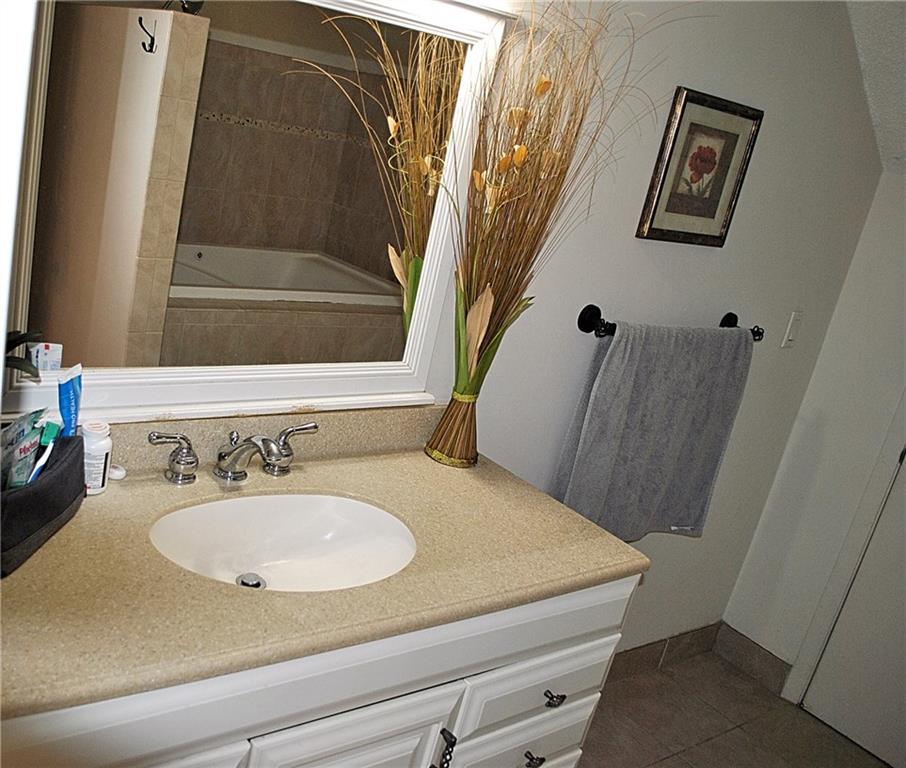 Racquet Club - Residential