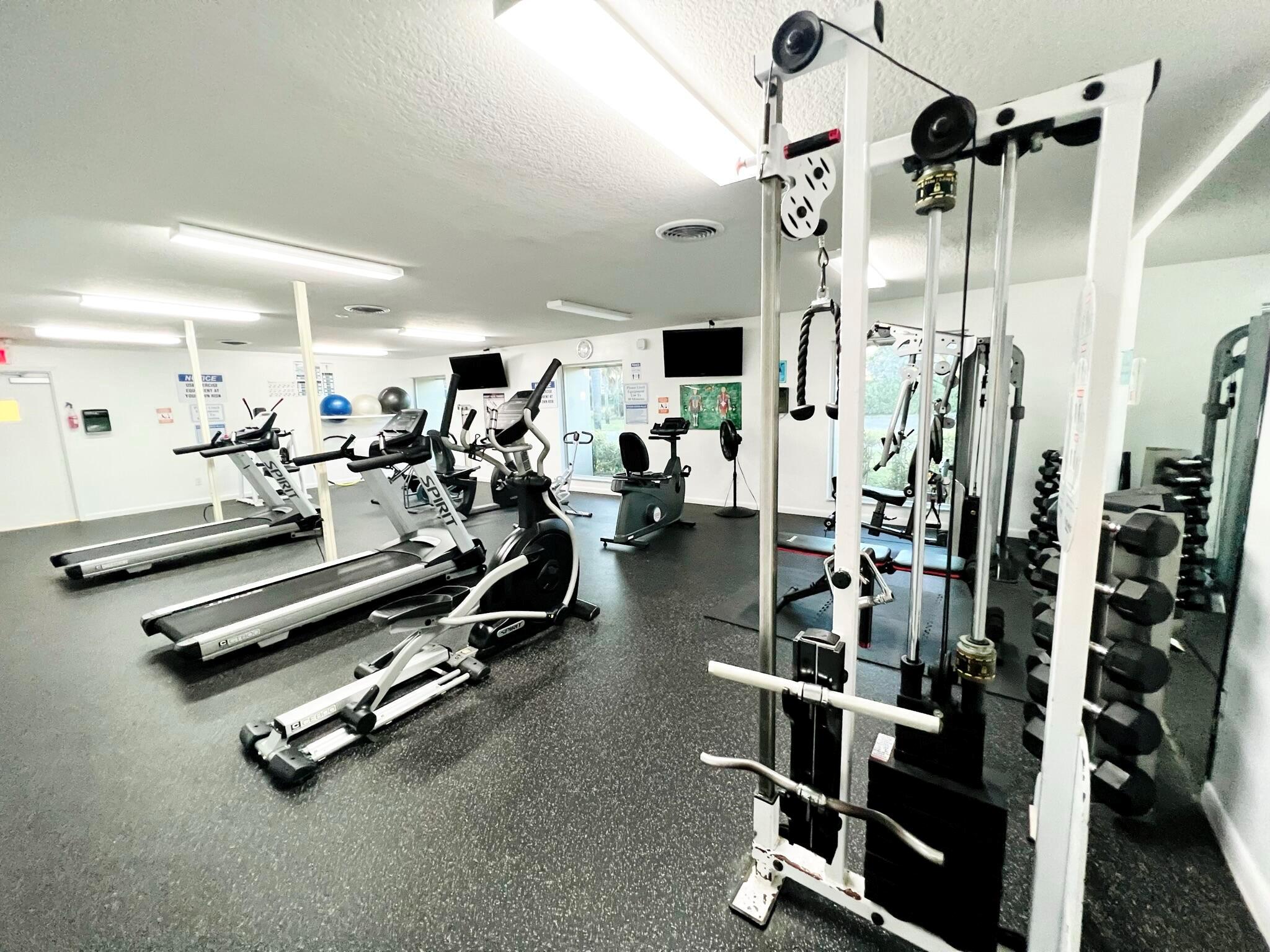 VILLAGES OF ORIOLE ABBEY - Residential Lease