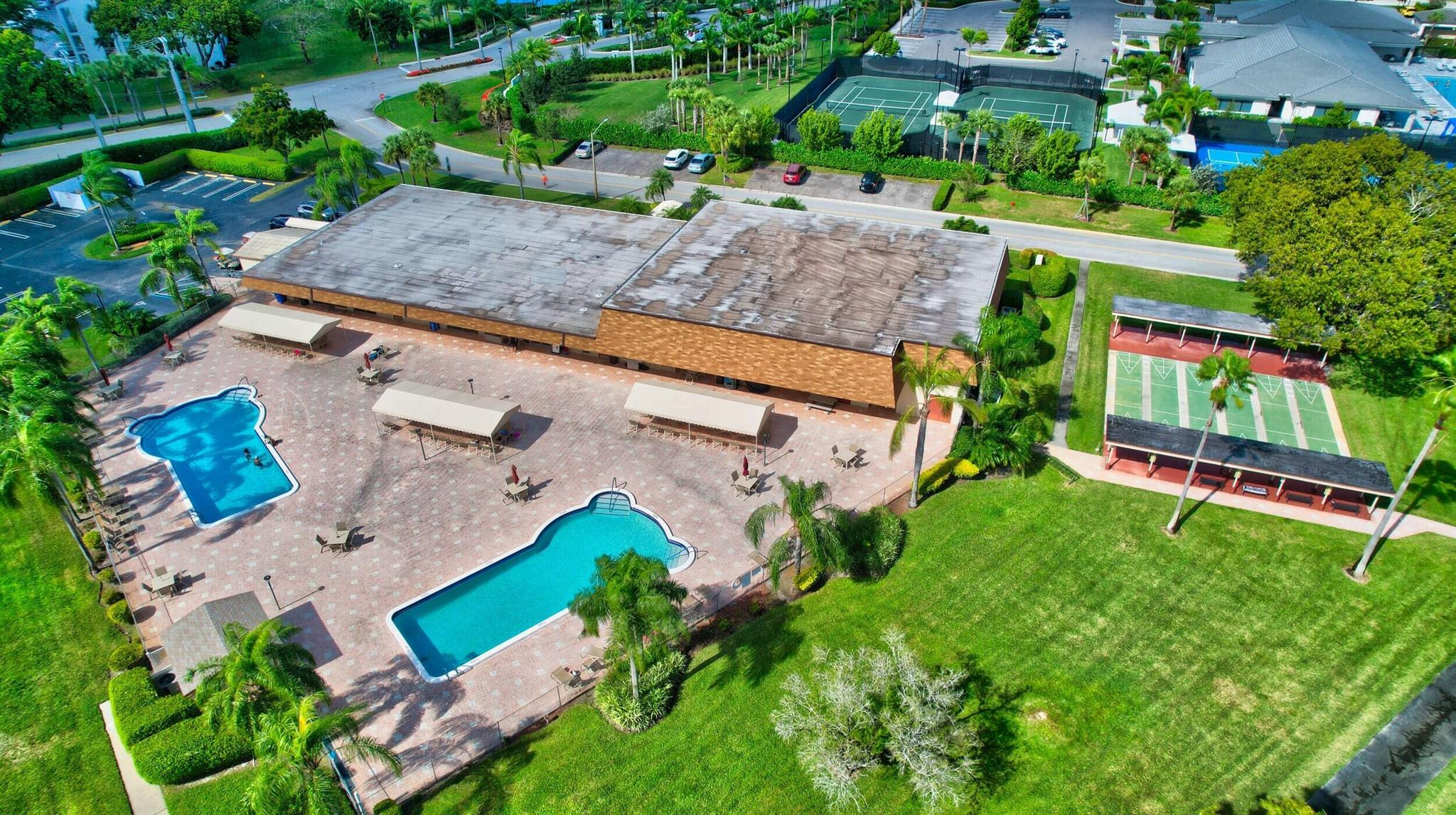 VILLAGES OF ORIOLE ABBEY - Residential Lease