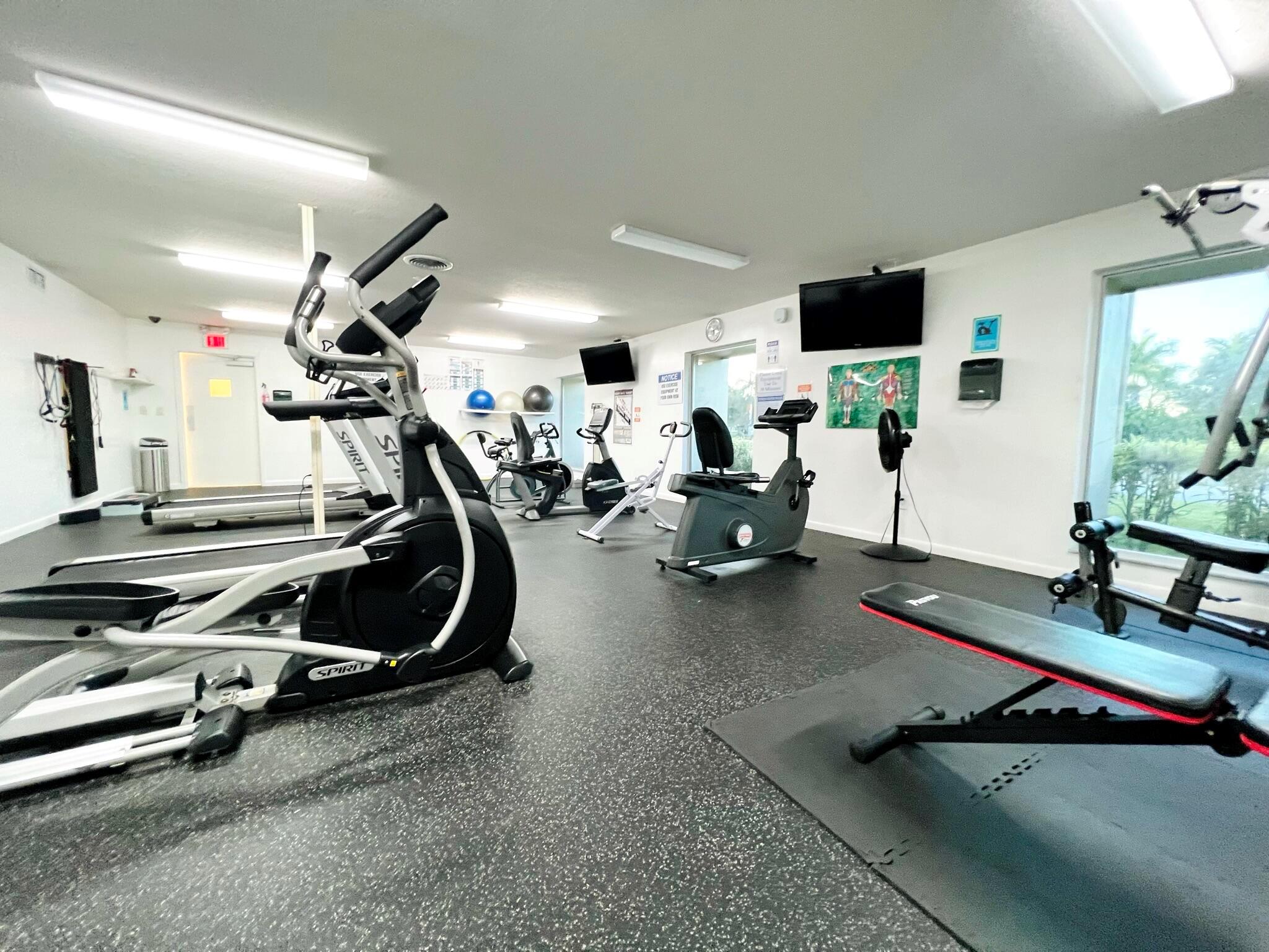 VILLAGES OF ORIOLE ABBEY - Residential Lease