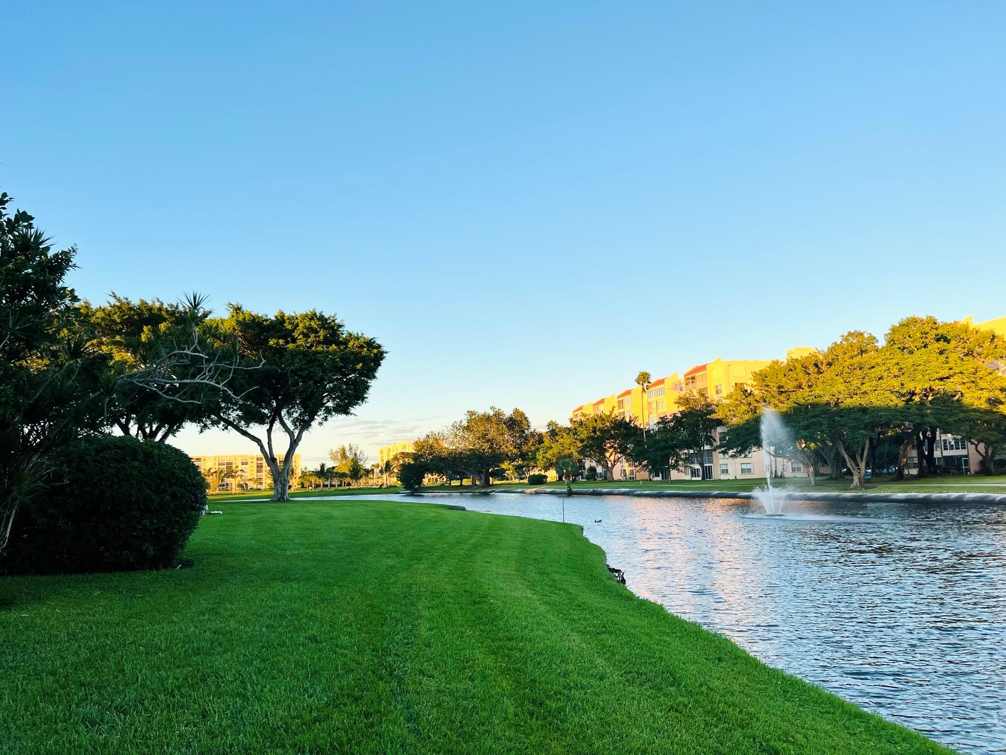 VILLAGES OF ORIOLE ABBEY - Residential Lease