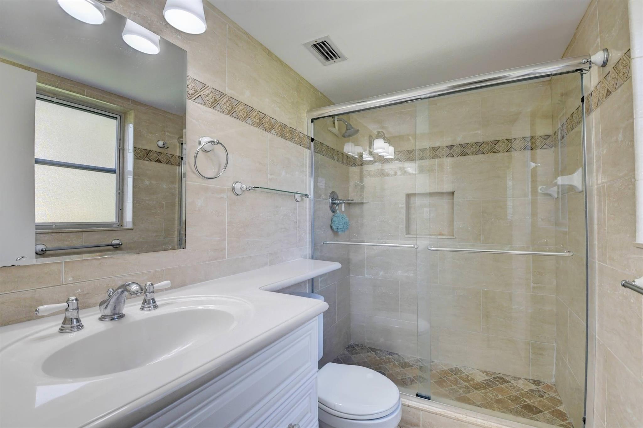 VILLAGES OF ORIOLE ABBEY - Residential Lease