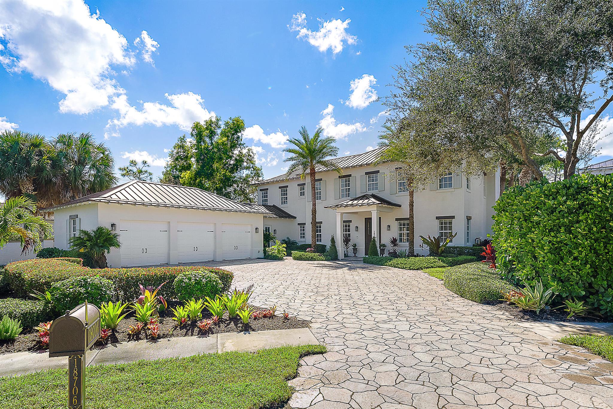 OLD CYPRESS - Residential