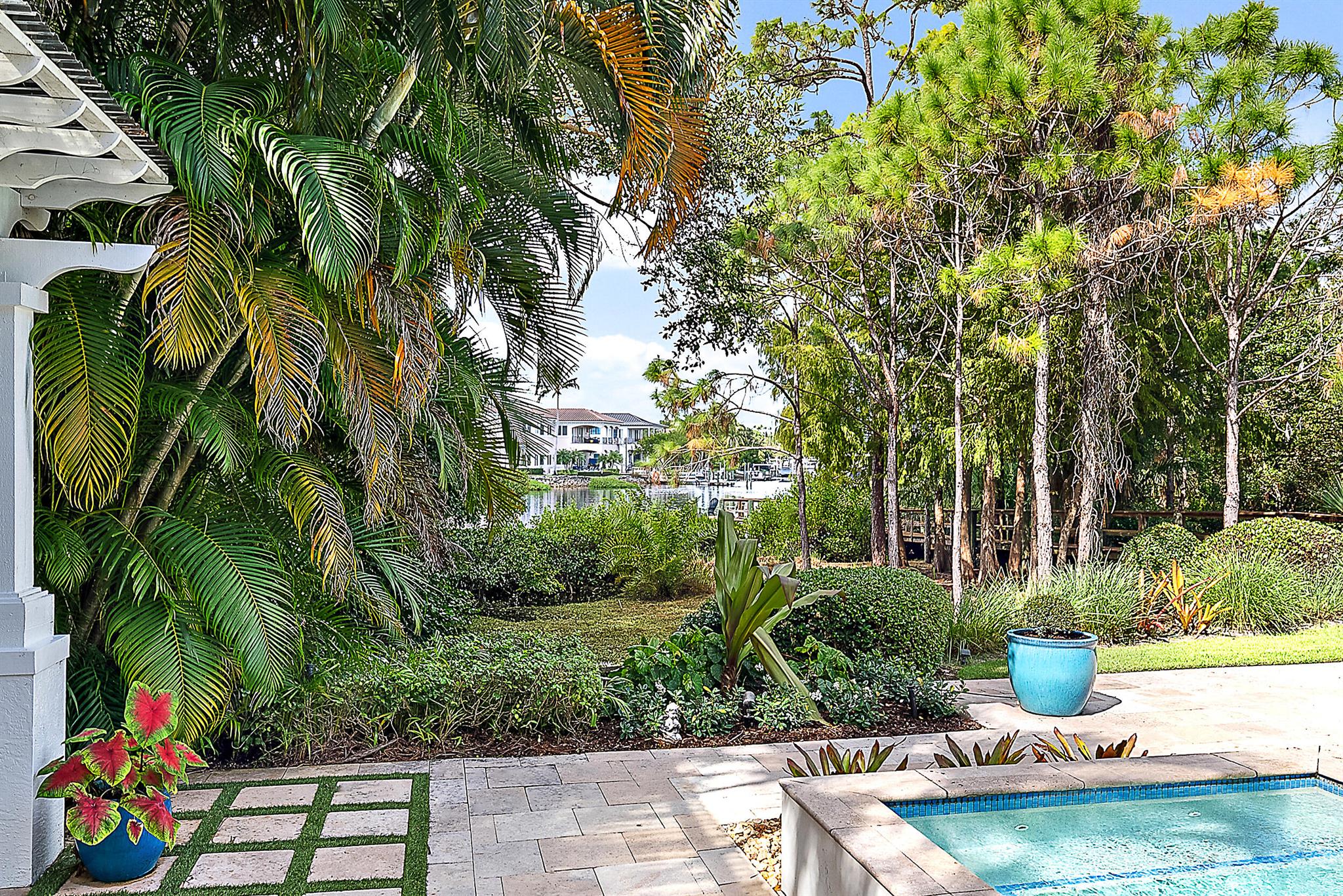 OLD CYPRESS - Residential