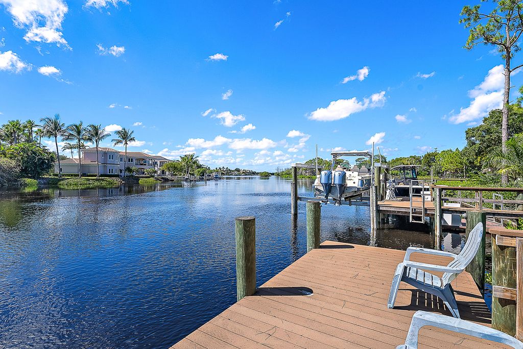 Photo of 18706 SE St Augustine Way, Jupiter, FL 33458 (MLS # R11133553)