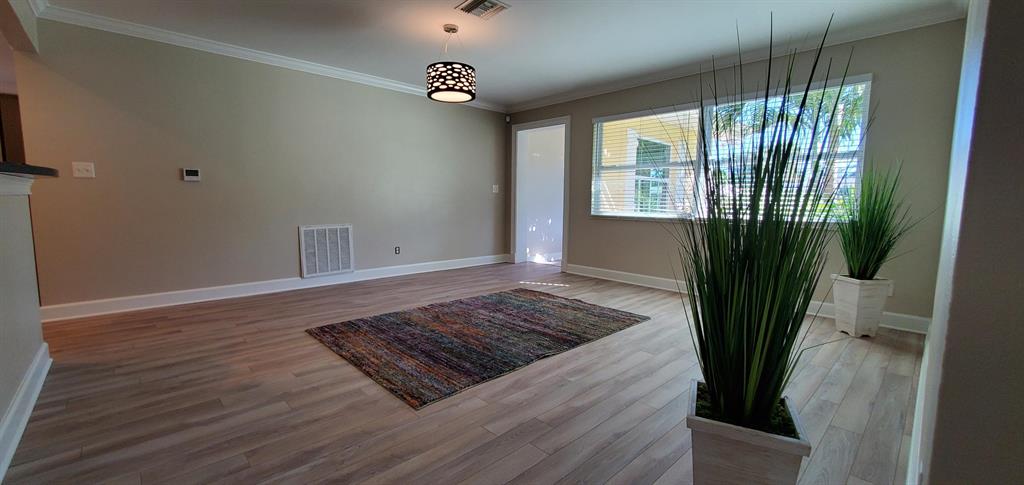 BEL-PORTE PARK - Residential