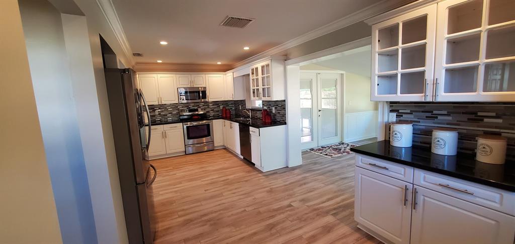 BEL-PORTE PARK - Residential