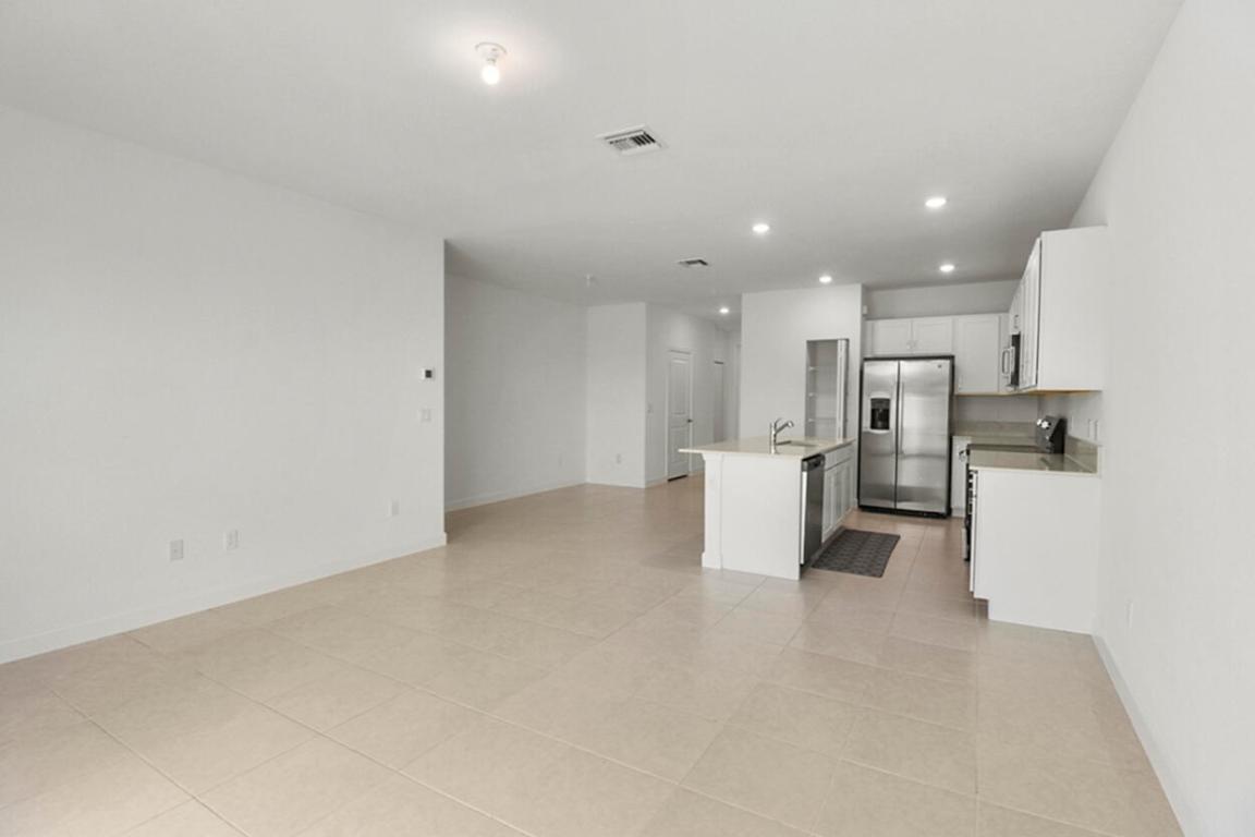 VERANDA PLAT NO. 9 - Residential