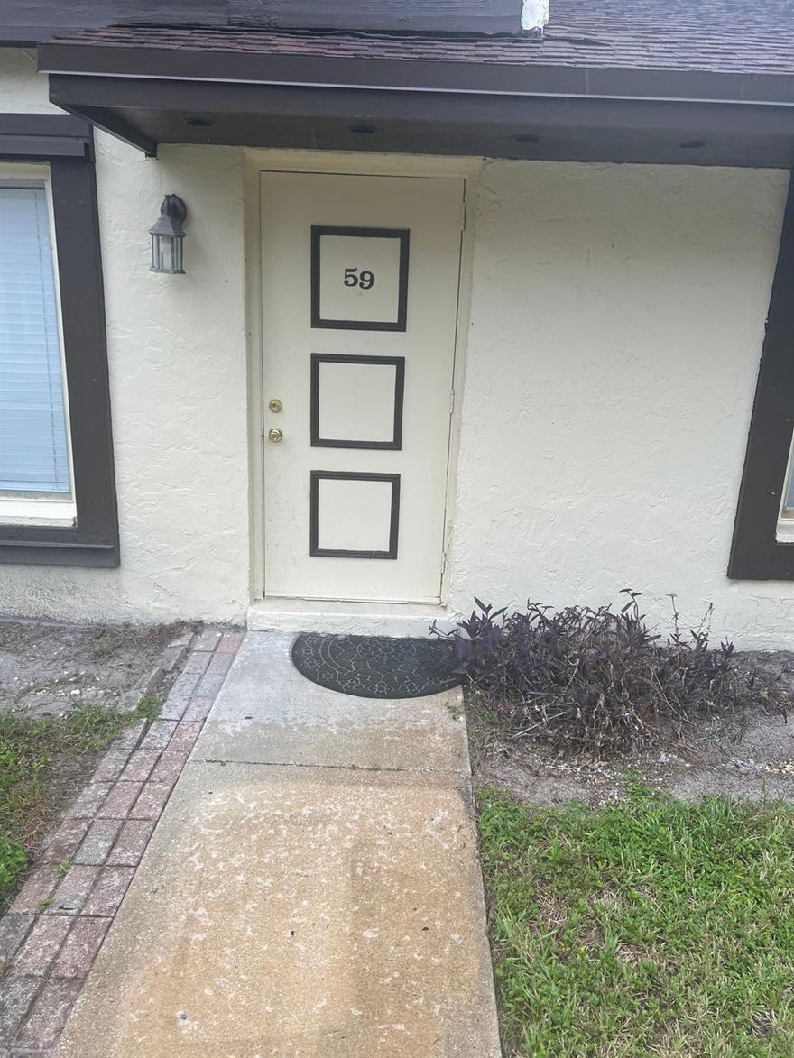 UNIT VACANT ON A LOCK BOX