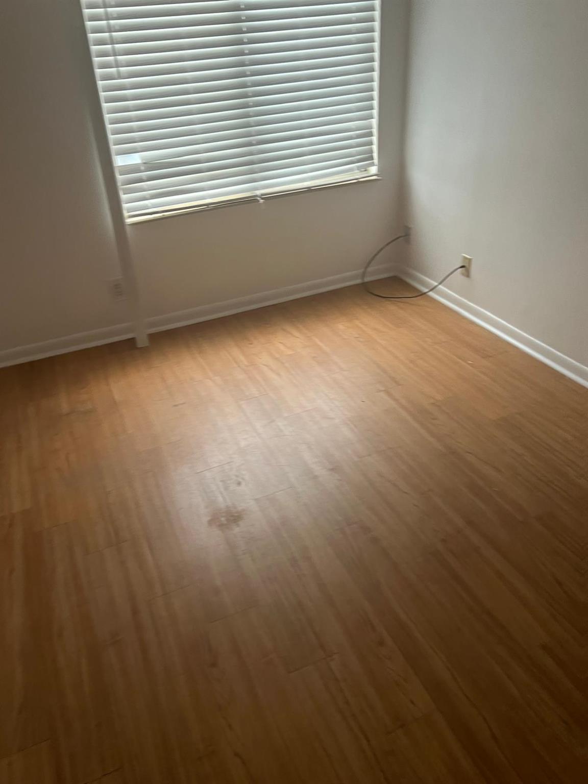 FOREST CONDO - Residential Lease