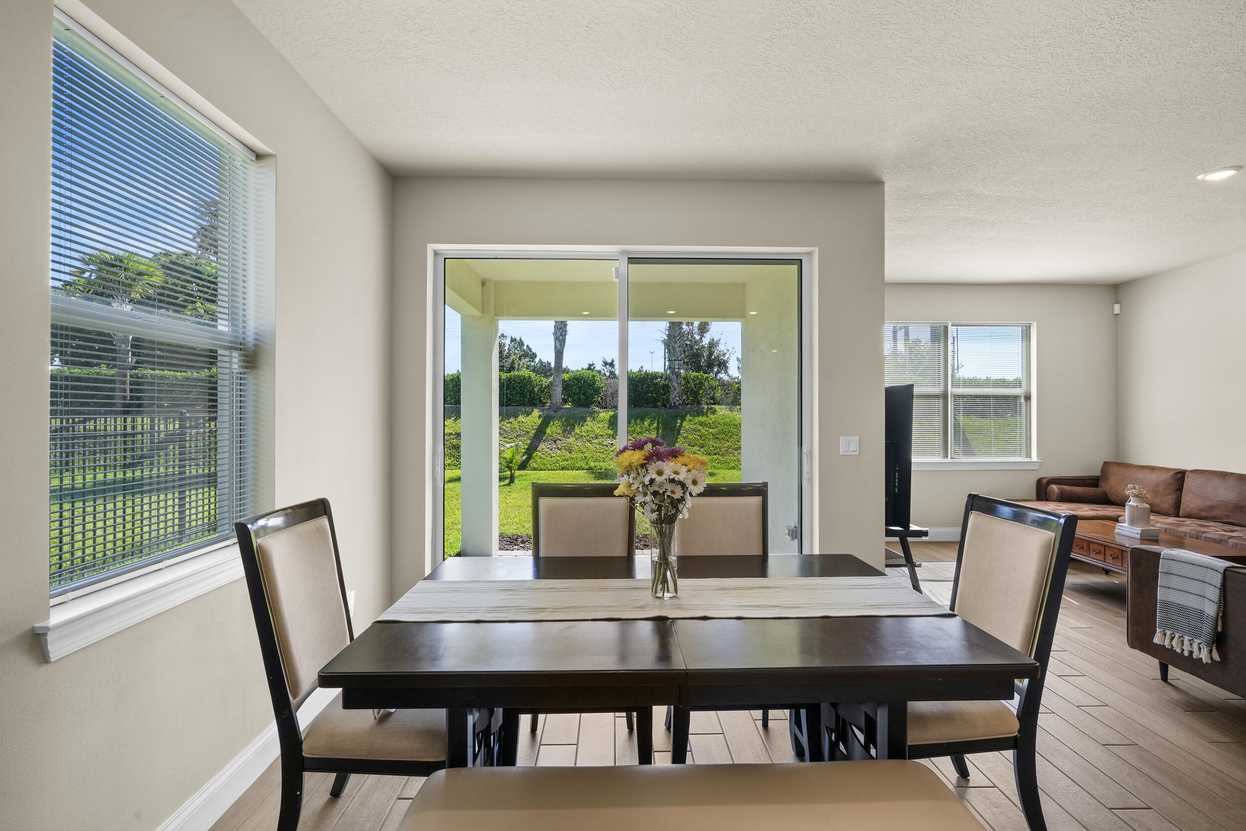 AZALEA - Residential Lease