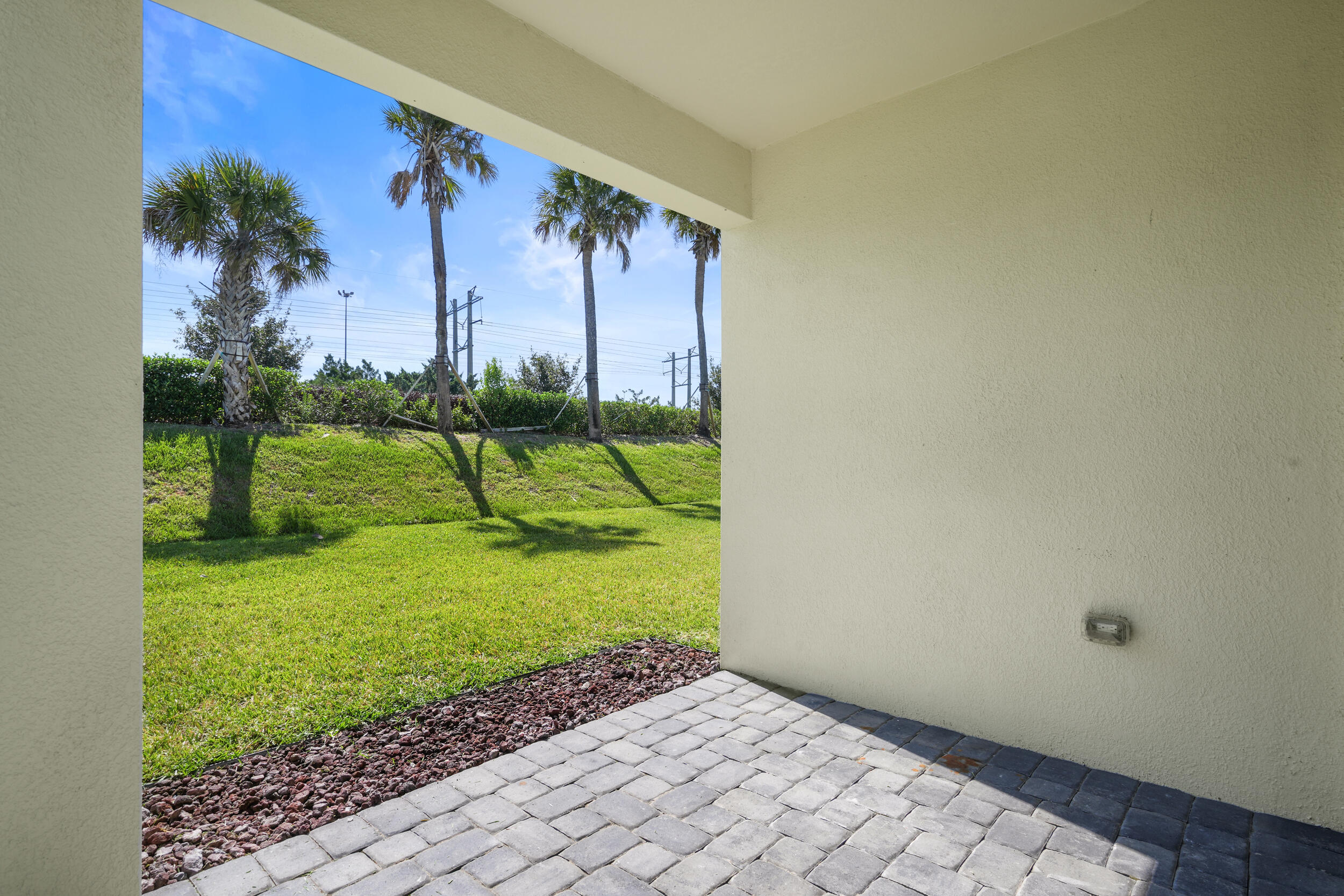 AZALEA - Residential Lease
