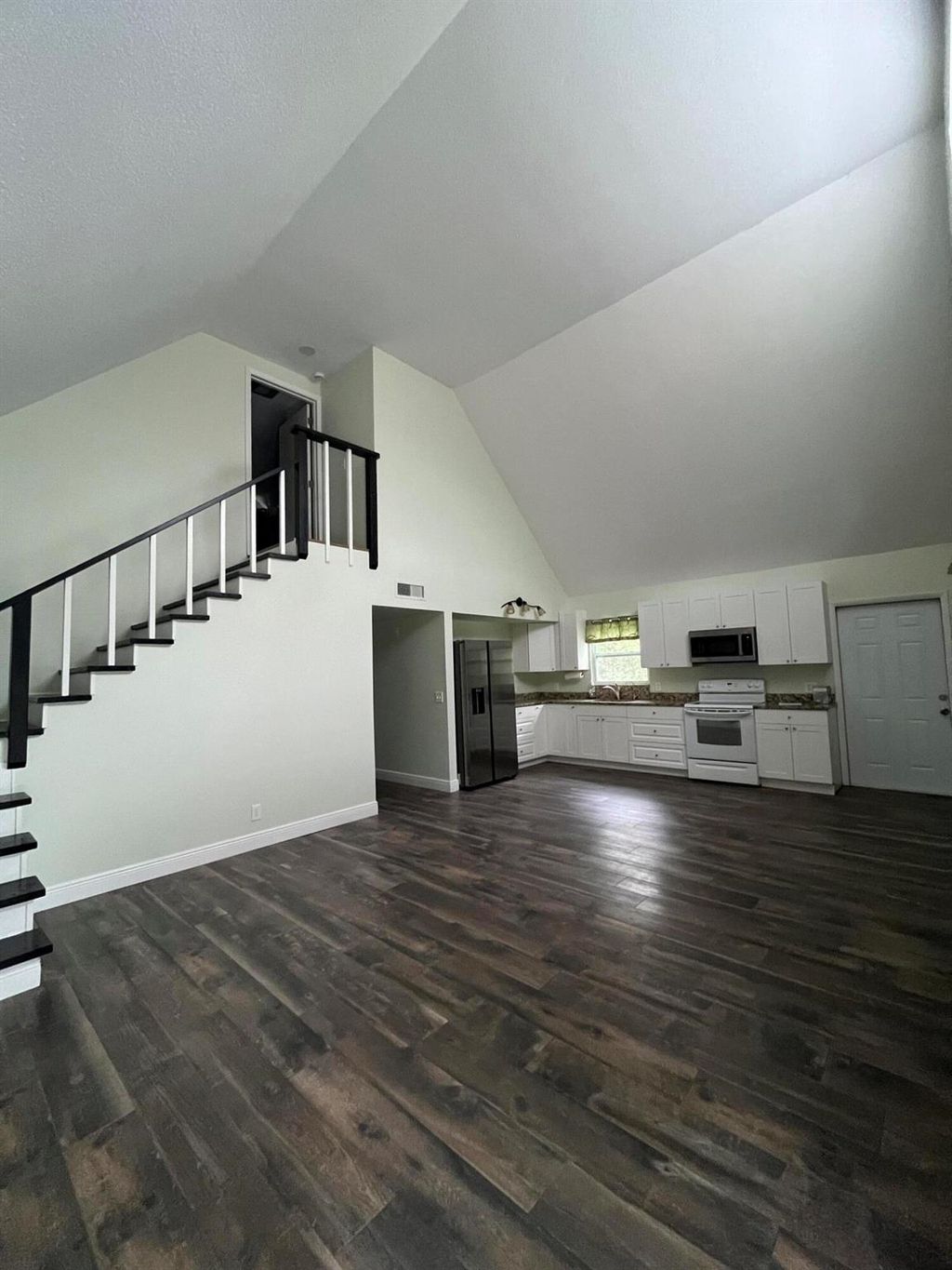 Photo of 17581 123rd Terrace N, Jupiter, FL 33478 (MLS # R11036872)