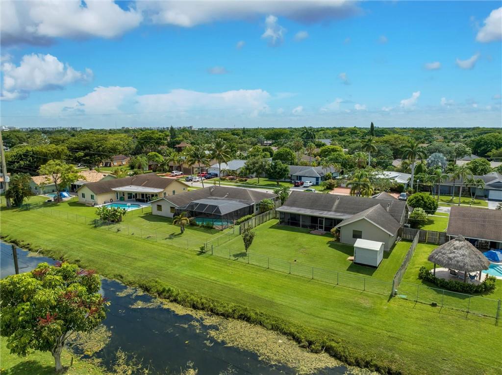 MARCANO ESTATES - Residential