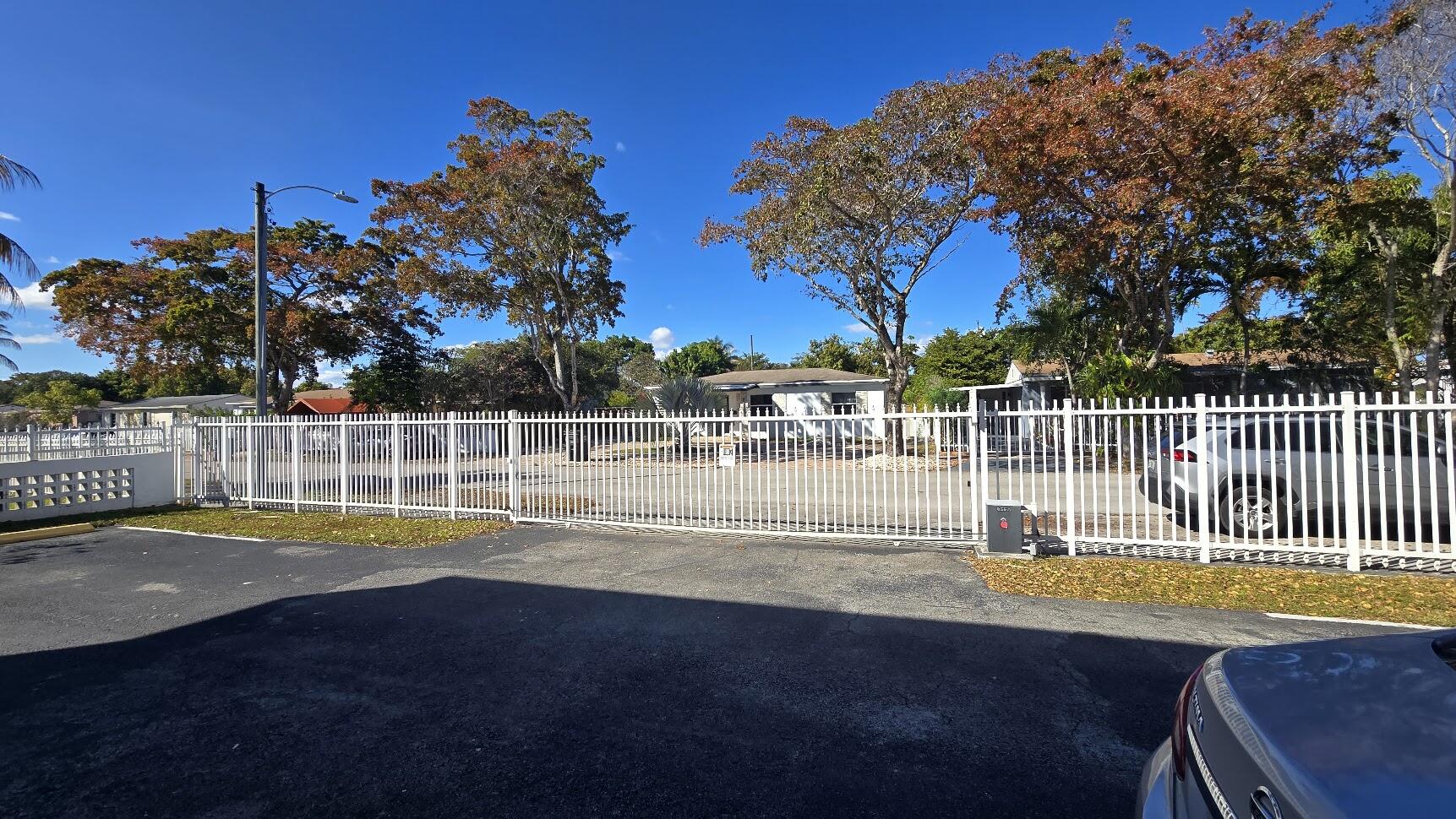 BISCAYNE HIGHLANDS - Residential Lease