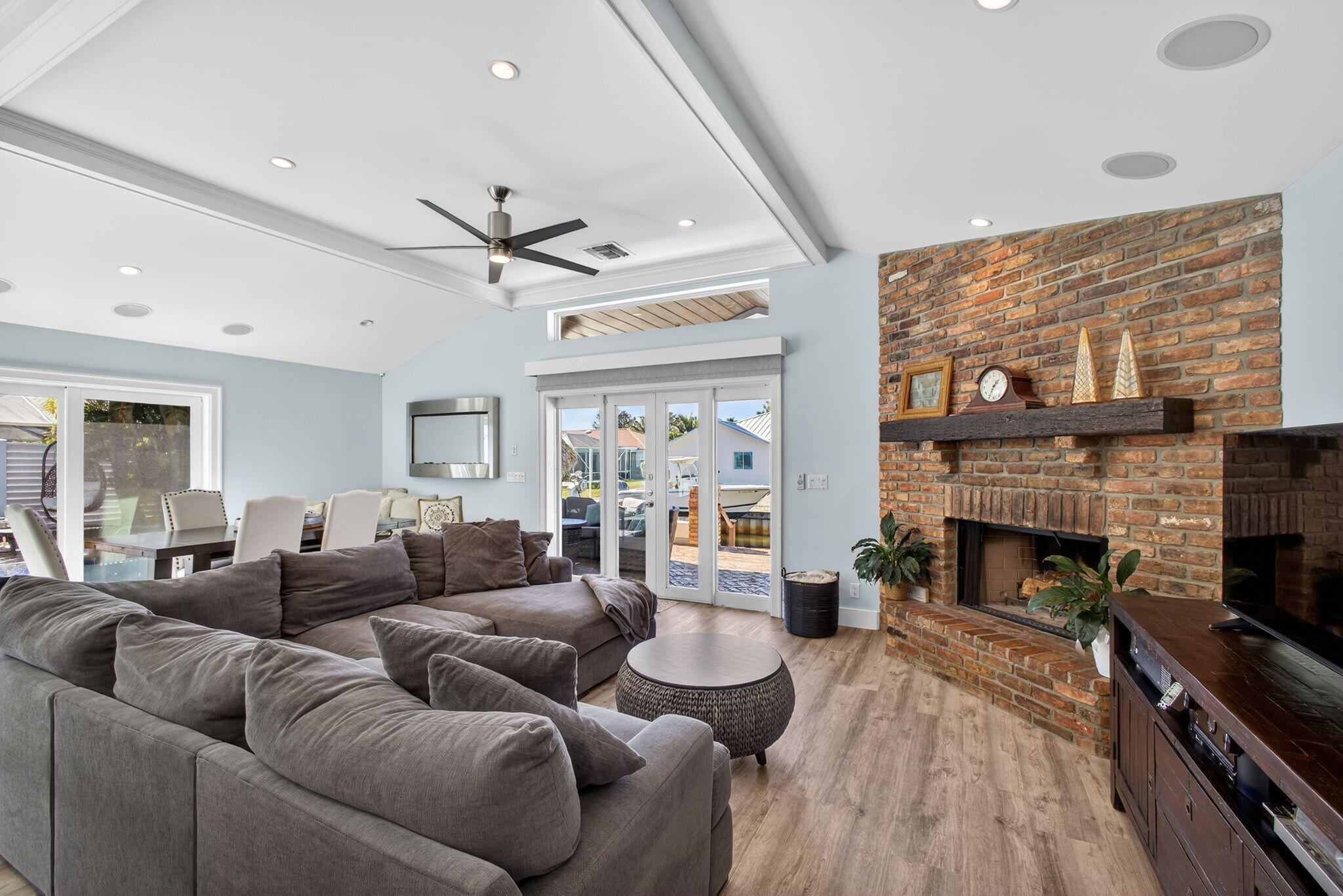 PENN WATERWAY - Residential