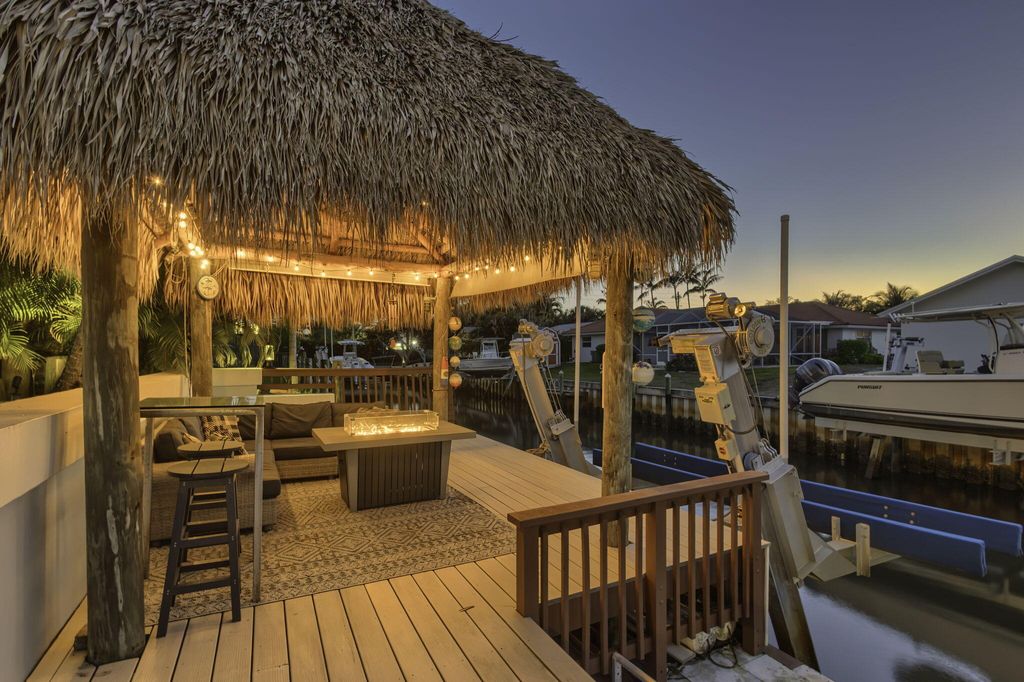 Photo of 908 Penn Trail, Jupiter, FL 33458 (MLS # R11161953)