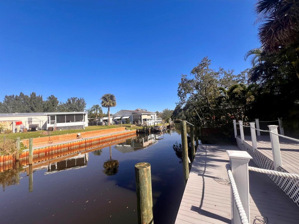 Photo of 231 SE Paradise Place, Stuart, FL 34997 (MLS # R11052110)