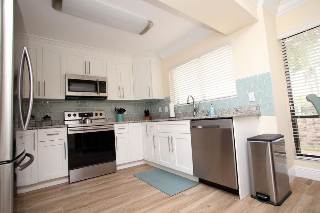 Photo of 67 Balfour Road, Palm Beach Gardens, FL 33418 (MLS # F10537352)