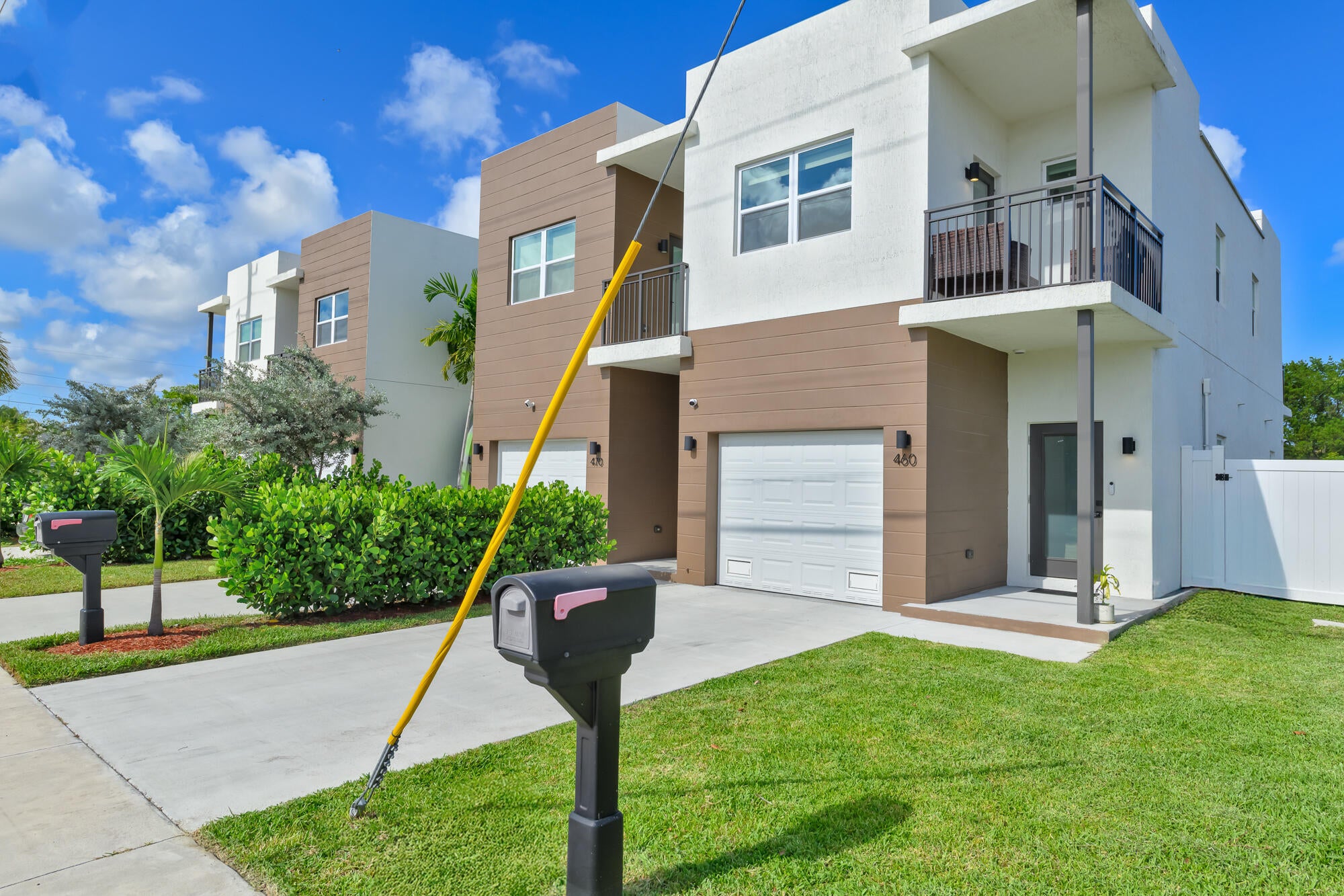 460 NW 27th Avenue