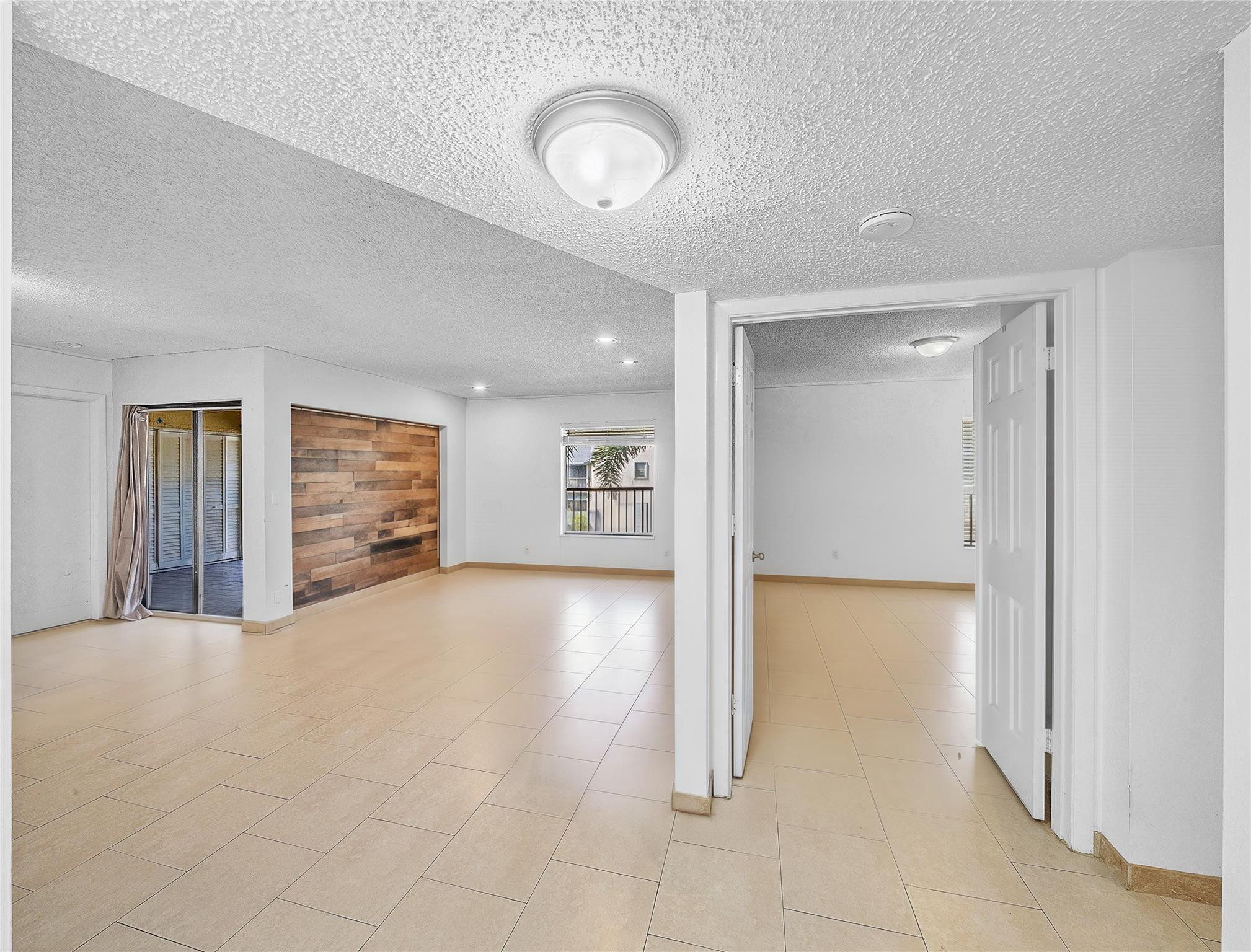 3413 Cocoplum Circle 3407