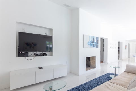 Tiny photo for 9007 NE 10th Avenue NE, Miami, FL 33138 (MLS # B26036801)