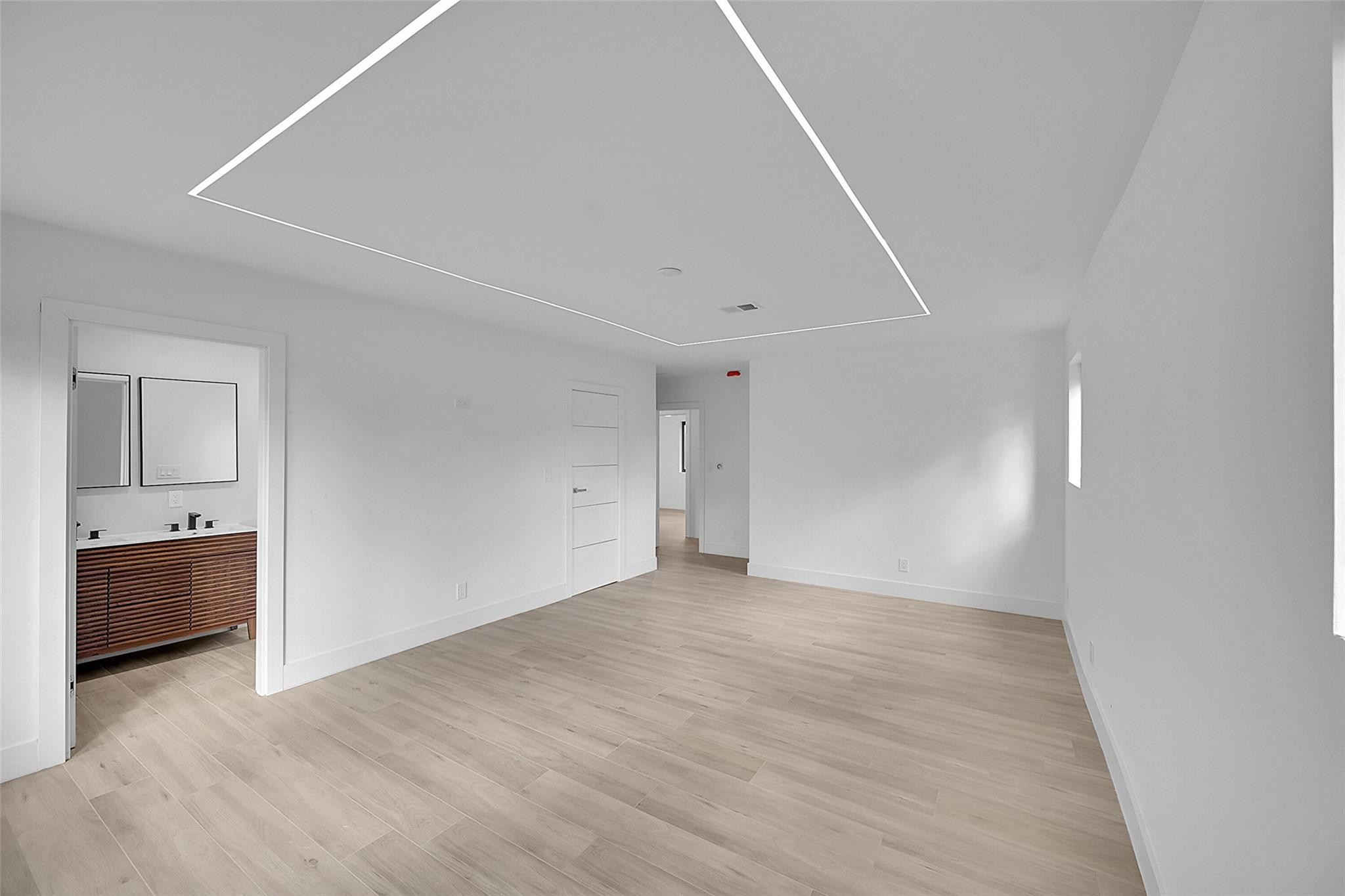 Country Club Village Sec - Residential