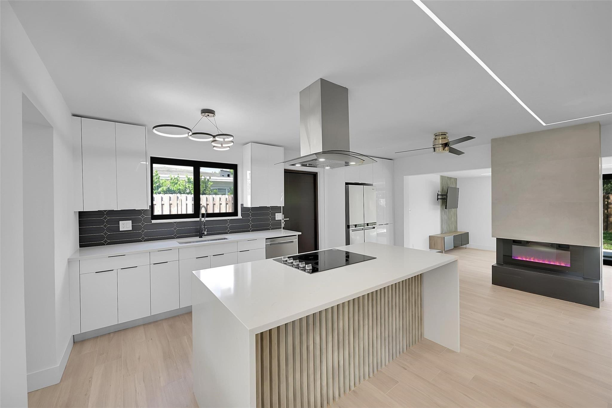 Country Club Village Sec - Residential