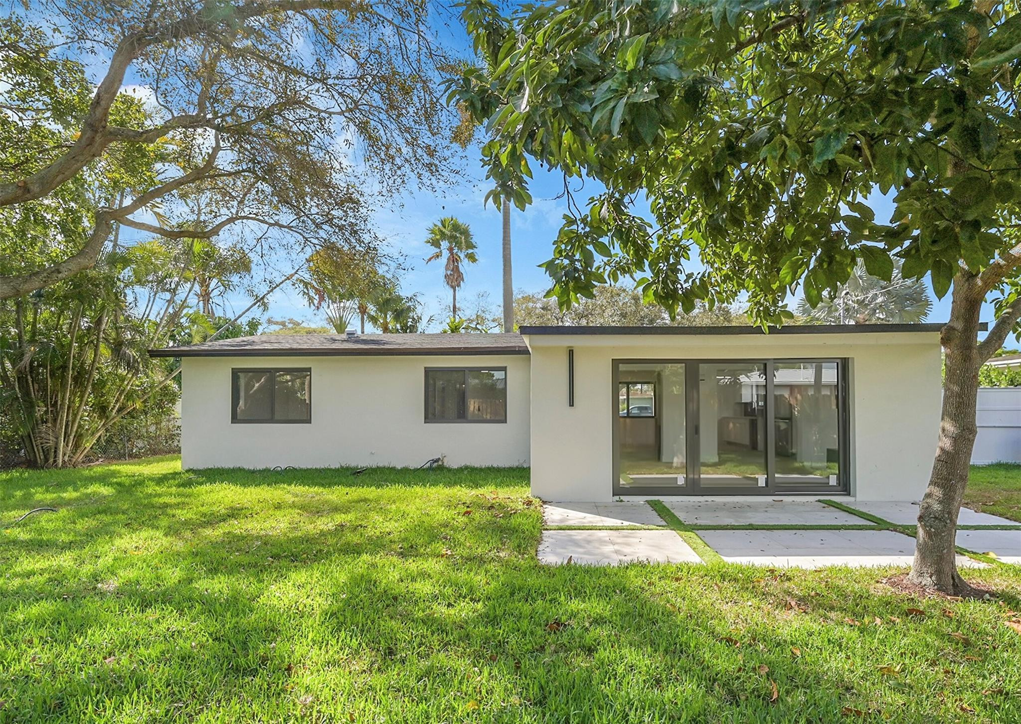 Country Club Village Sec - Residential