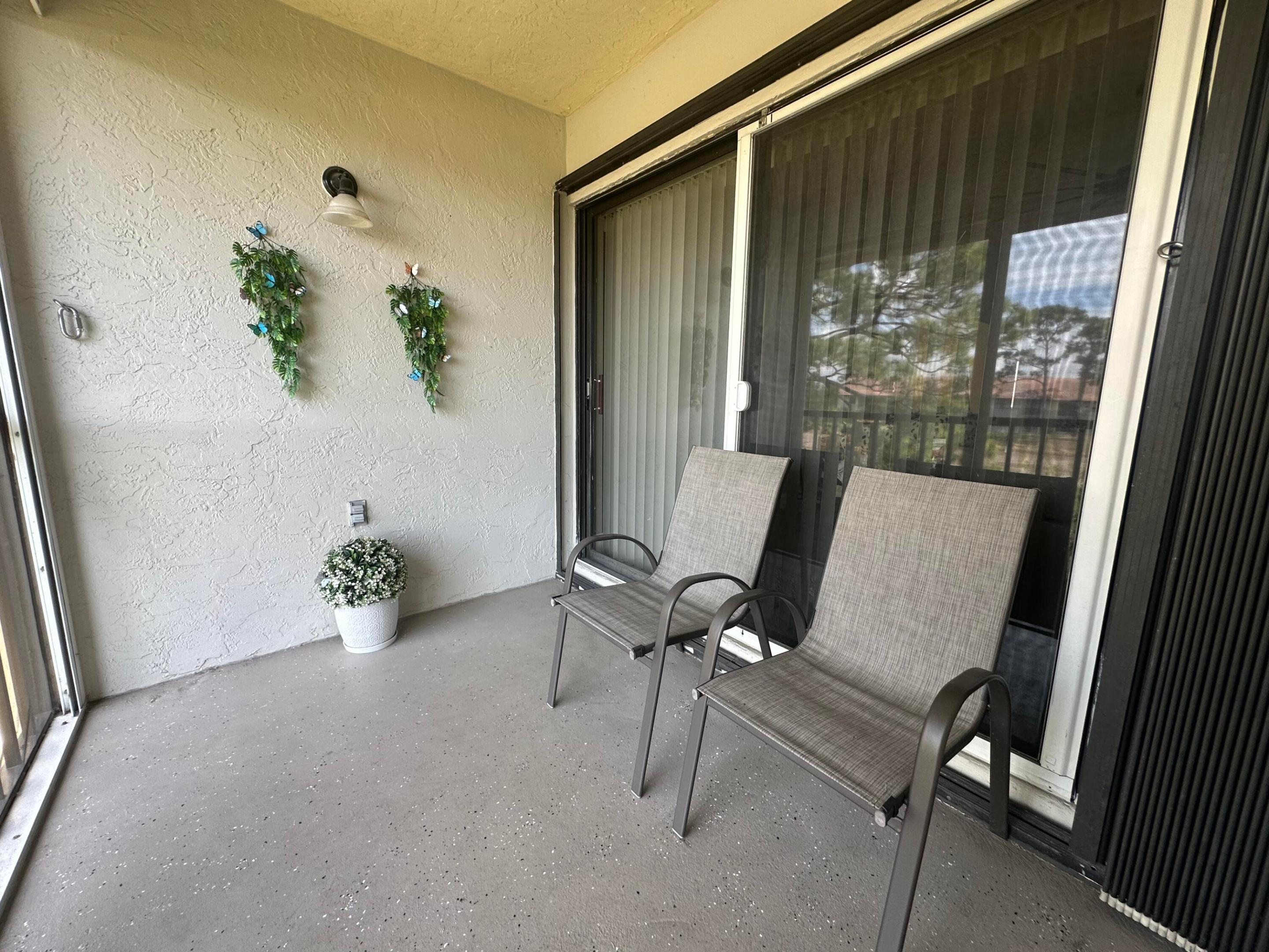 LUCERNE GREENS COND - Residential