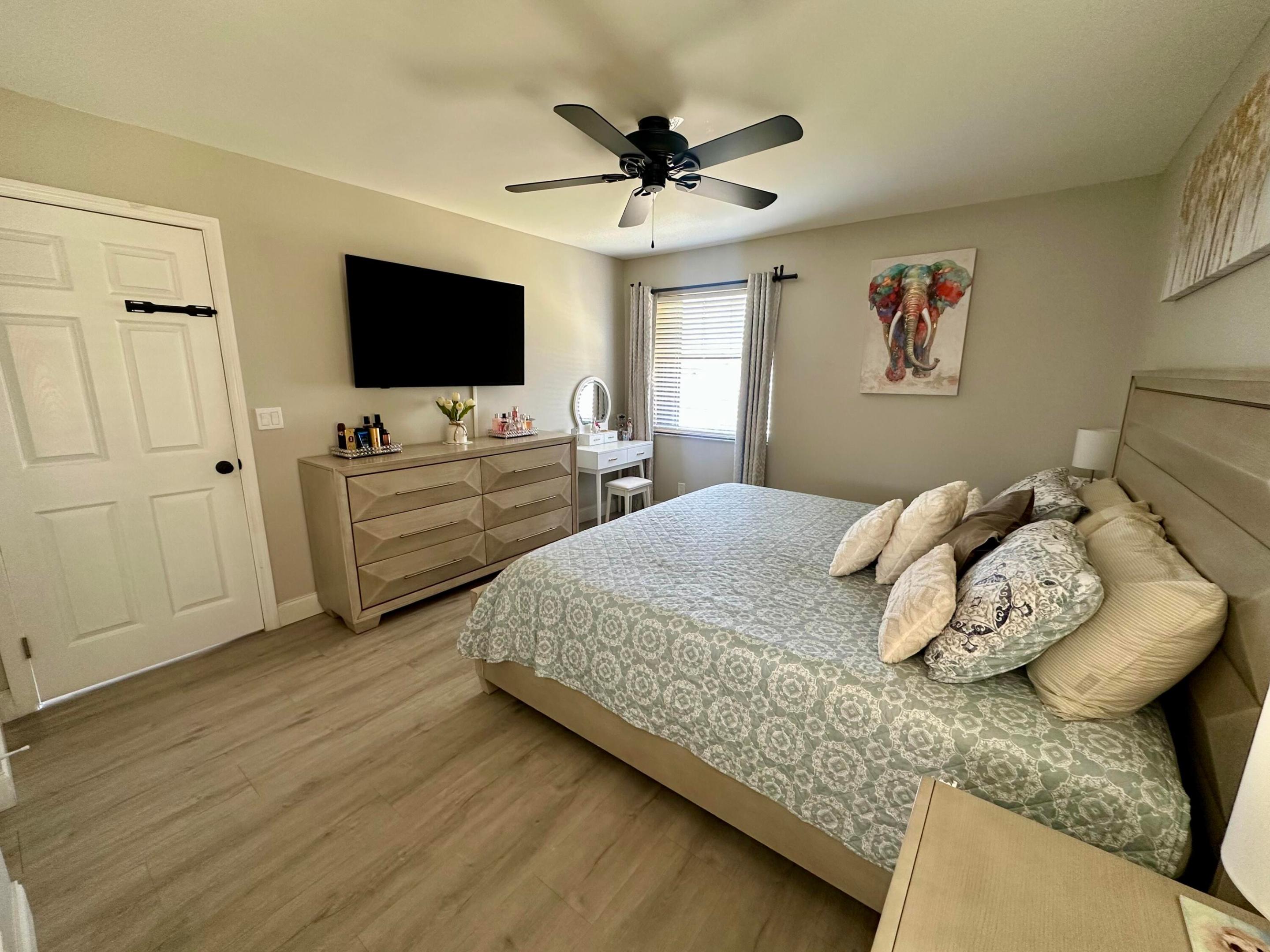 LUCERNE GREENS COND - Residential