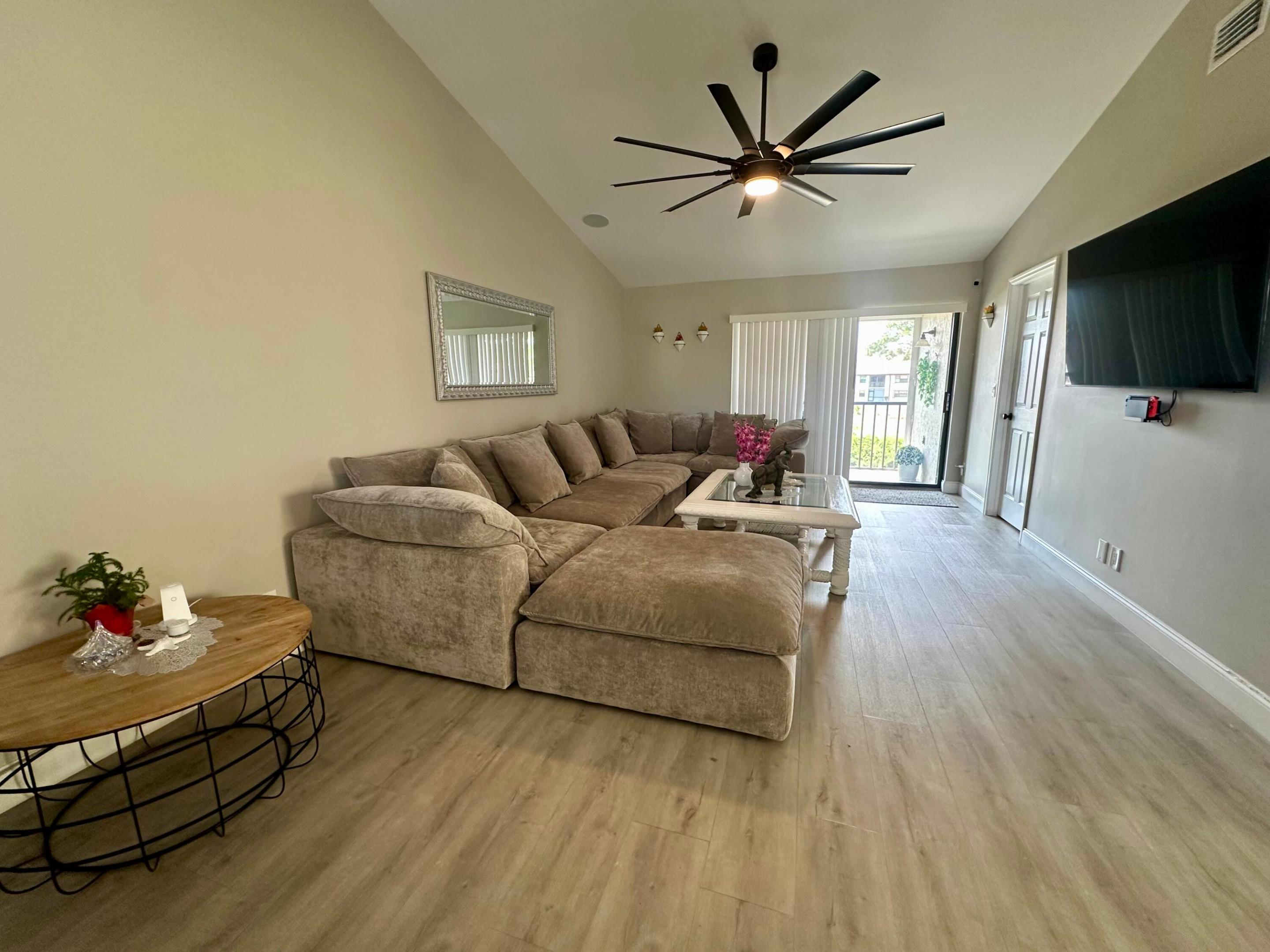 LUCERNE GREENS COND - Residential