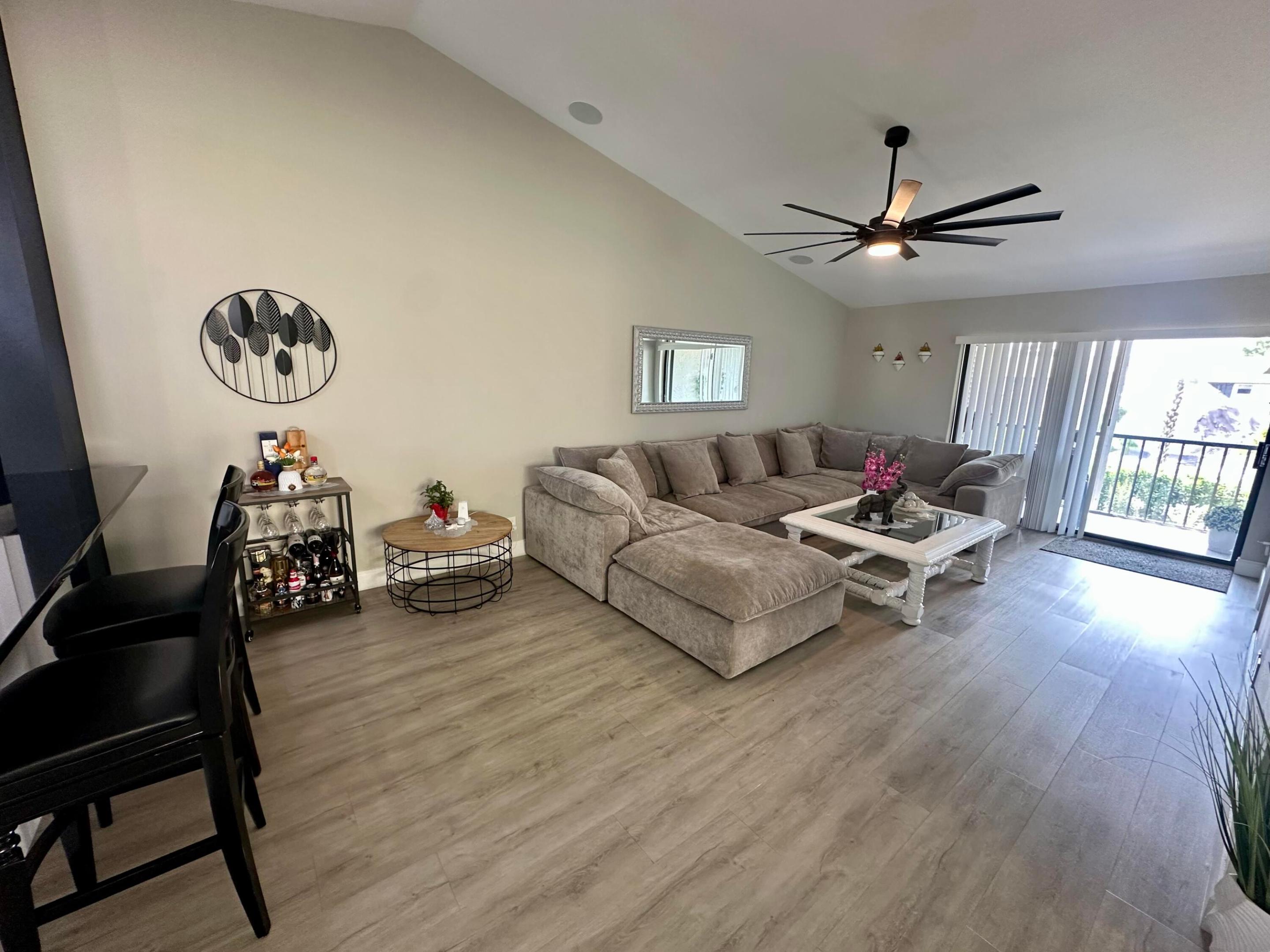 LUCERNE GREENS COND - Residential